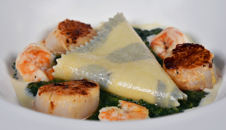 dishes in cairo,egypt,cairo egypt,molokhia,falafel,ful medames,mahshi,koshary,travel,holidays,travel guide