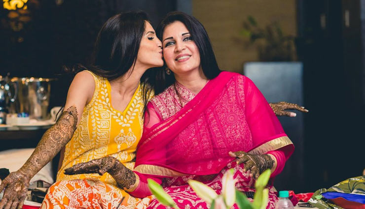 daughter in law,daughter,mother,mates and me,relationship