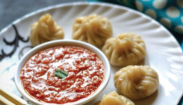 famous street foods,street foods,world famous street foods,chile,nepal,india,indonesia,morocco,macau,pakistan