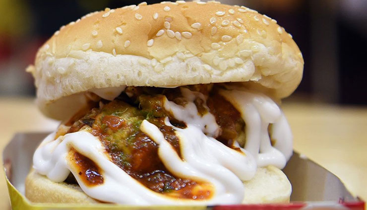 momo recipes,momo,food recipes,healthy food recipes,momo burger,chocolate momos,spinach and cheese momo,prawn momos,fried chicken momos