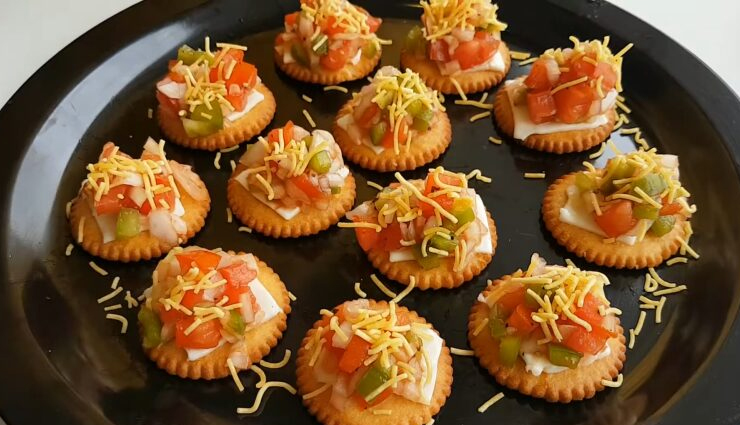 monaco biscuit recipes,easy recipes with monaco biscuits,creative snacks with monaco biscuits,no-bake monaco biscuit cake,quick monaco biscuit canapés,monaco chaat recipe,monaco biscuit sandwiches,easy bhel with monaco biscuits,simple party snacks ideas,fun recipes with monaco biscuits