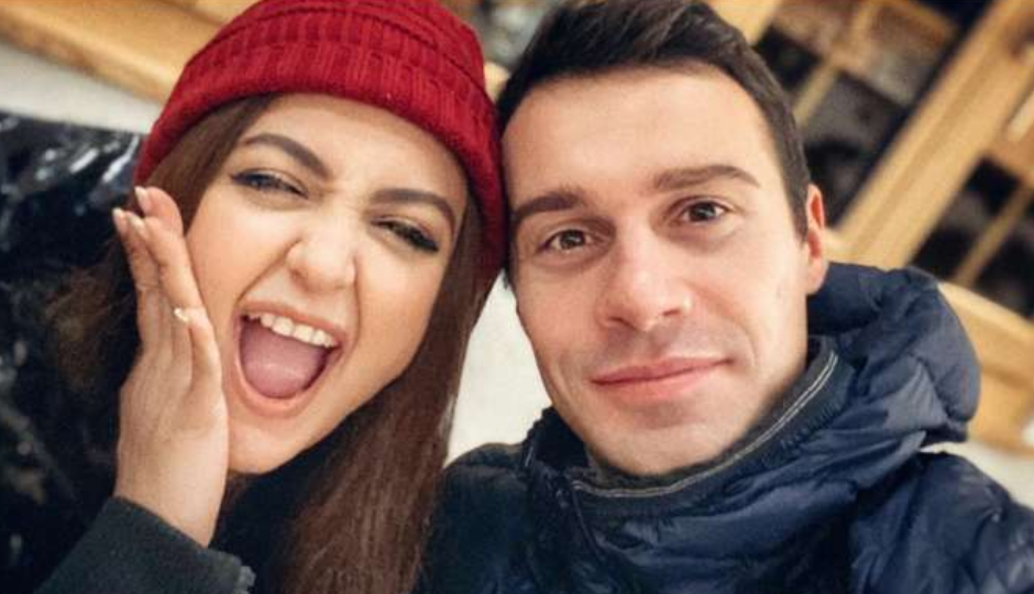 monali thakur,singer monali thakur,maik richter,businessman maik richter,monali maik,monali songs,monali cryptic post