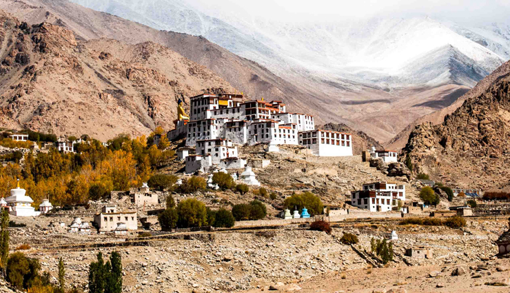 monasteries in ladakh,ladakh,thiksey monastery,likir monastery,hemis monastery,stakna monastery,diskit monastery,spituk monastery