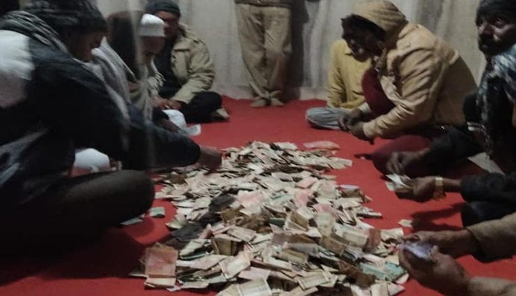 नागौर : महीने भर पहले दरगाह के दानपात्र से हुई थी 2 लाख की चोरी, अब 93 हजार रुपए रख गए वापस