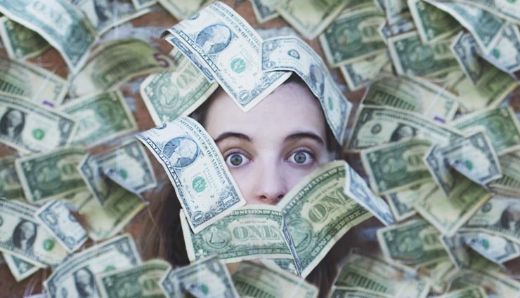 शरीर के इन हिस्सों में तिल दर्शाता हैं आपका धनवान होना