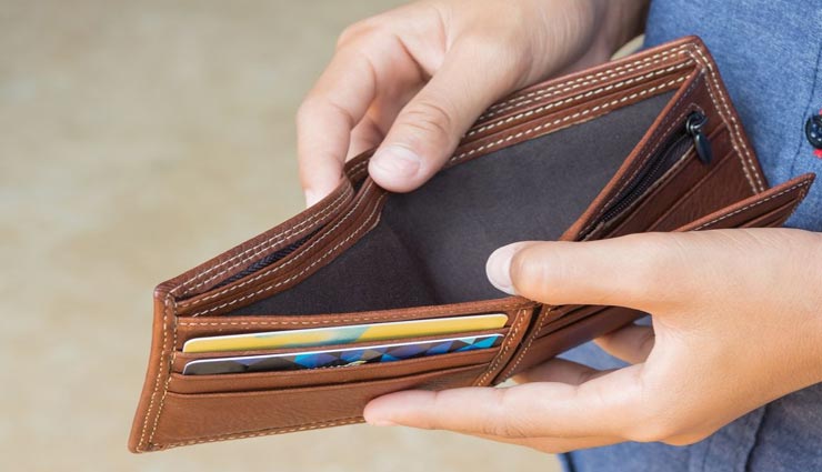 जीवन में लगा हुआ हैं परेशानियों का जमावड़ा, ले इन ज्योतिषीय उपायों की मदद