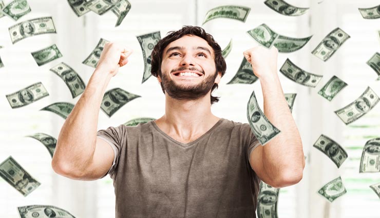 इन 5 पौधों को लगाने से चमक उठती है किस्मत, जीवन में होती है पैसों की बारिश