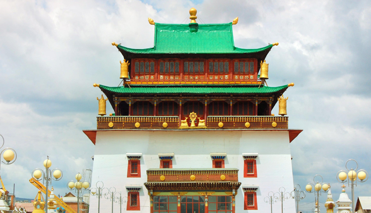 mongolia,tourist places in mongolia,gorki terelj national park,gobi desert,genghis khan statue complex,mongolian national academic theatre of opera and ballet,gandantegchenling monastery