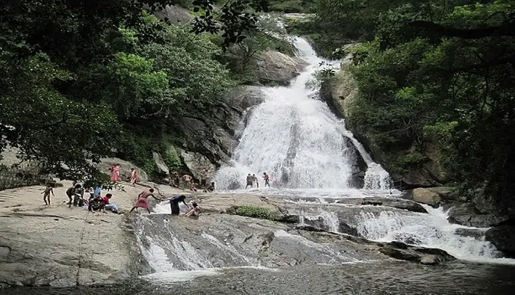 waterfalls in tamil nadu,best waterfalls to visit in tamil nadu,tamil nadu waterfalls list,waterfalls near coimbatore,courtallam waterfalls,monkey waterfalls,agaya gangai waterfalls,siruvani waterfalls,agasthiyar waterfalls,kodiveri waterfalls,thirumoorthy waterfalls,kumbakarai waterfalls,hogenakkal waterfalls,thirparappu waterfalls,top waterfalls in tamil nadu,must-visit waterfalls in tamil nadu