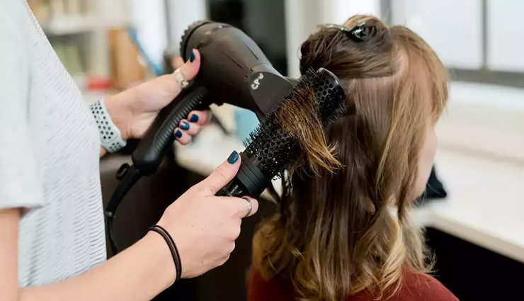 monsoon dandruff,home remedies for monsoon dandruff,hair care tips,beauty tips