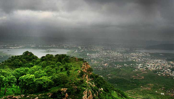 monsoon,monsoon places in india,india,destinations in india,amboli,maharashtra,malshej ghats,bhandardara,matheran,bhimashankar,agumbe,karnataka,coorg,chikmagalur,thenmala,kerala,munnar,kodaikanal,tamil nadu,ooty coonoor,araku valley,andhra pradesh,horsley hills,dhenkanal,odisha