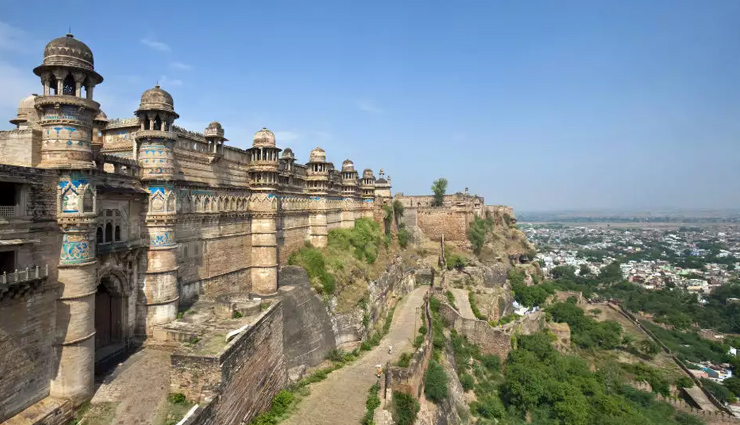 the great stupa of sanchi,the khajuraho group of temples,gwalior fort,bhimbetka rock shelters,taj-ul-masjid,mahakaleshwar temple,bhojeshwar temple,monuments of madhya pradesh,madhya pradesh,monuments to reopen in madhya pradesh