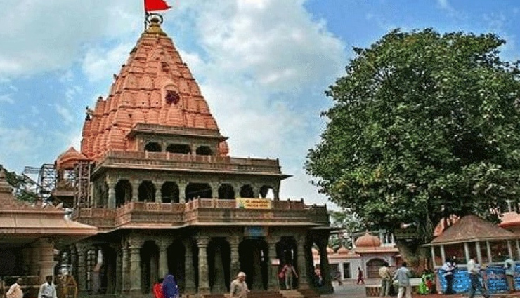 the great stupa of sanchi,the khajuraho group of temples,gwalior fort,bhimbetka rock shelters,taj-ul-masjid,mahakaleshwar temple,bhojeshwar temple,monuments of madhya pradesh,madhya pradesh,monuments to reopen in madhya pradesh
