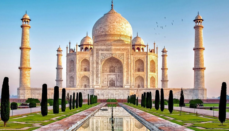 taj mahal,humayuns tomb,red fort,fatehpur sikri,sanchi stupa,mahabodhi temple complex at bodh gaya,india gate,qutub minar,basilica of bom jesus,monuments of hampi,monuments in india,monuments to reopen in india,covid 19 lockdown,coronavirus update