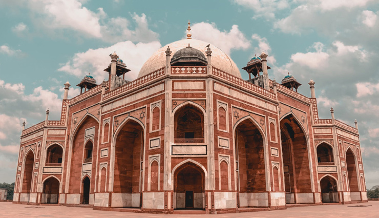 taj mahal,humayuns tomb,red fort,fatehpur sikri,sanchi stupa,mahabodhi temple complex at bodh gaya,india gate,qutub minar,basilica of bom jesus,monuments of hampi,monuments in india,monuments to reopen in india,covid 19 lockdown,coronavirus update