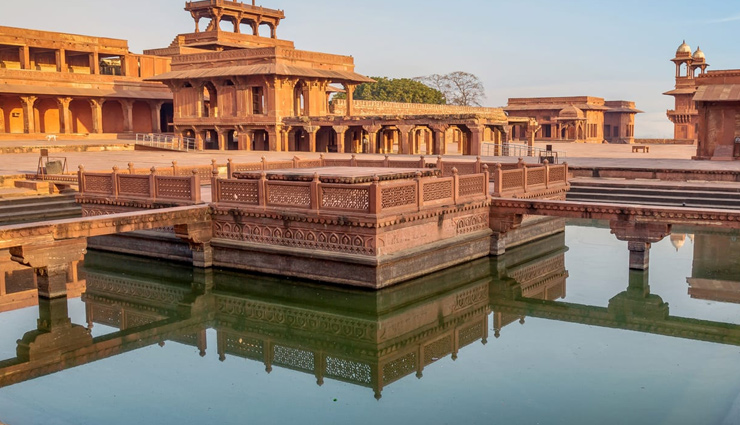 taj mahal,humayuns tomb,red fort,fatehpur sikri,sanchi stupa,mahabodhi temple complex at bodh gaya,india gate,qutub minar,basilica of bom jesus,monuments of hampi,monuments in india,monuments to reopen in india,covid 19 lockdown,coronavirus update