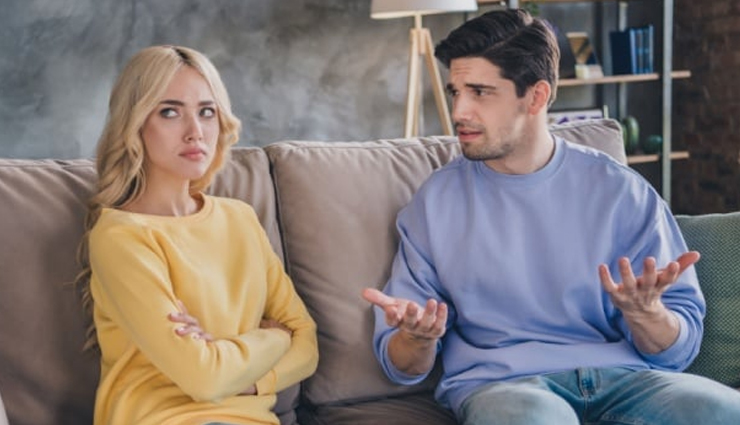 manage moody partner,dealing with a moody partner,how to handle a moody partner,tips for handling mood swings in a relationship,supporting a moody spouse,relationship advice for mood swings,how to communicate with a moody partner,ways to calm a moody partner,emotional support for partner,dealing with partners mood swings