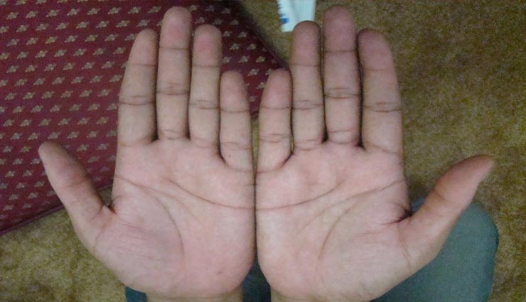 क्या आप जानते हैं हथेली पर बने चाँद की सच्चाई, जानें और करें पता