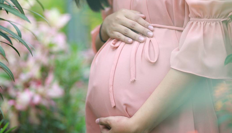 mung bean sprouts,harmful effects,excess consumption,food poisoning,bacterial contamination,salmonella,e coli,listeria,allergies,digestive problems,gas and bloating,diarrhea,nutrient absorption,oxalates,thyroid function,goitrogens,interference with iodine absorption,raw sprouts,cooking sprouts,safe consumption