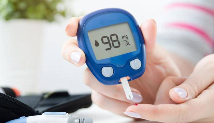 mung bean sprouts,harmful effects,excess consumption,food poisoning,bacterial contamination,salmonella,e coli,listeria,allergies,digestive problems,gas and bloating,diarrhea,nutrient absorption,oxalates,thyroid function,goitrogens,interference with iodine absorption,raw sprouts,cooking sprouts,safe consumption