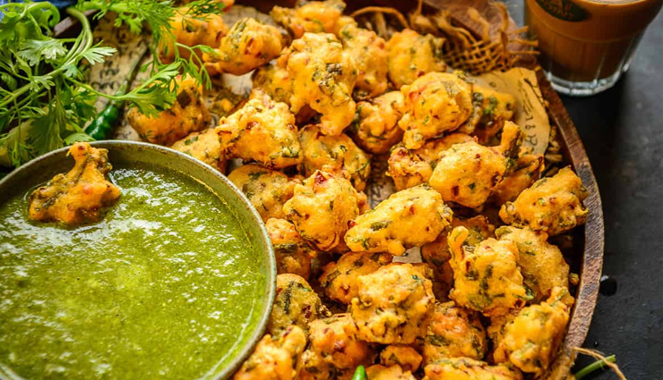 Recipe- Perfect for Evening Snack Moong Dal Bhajiya
