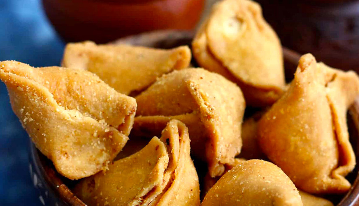 moong dal samosa,hunger struck,food,easy recipe