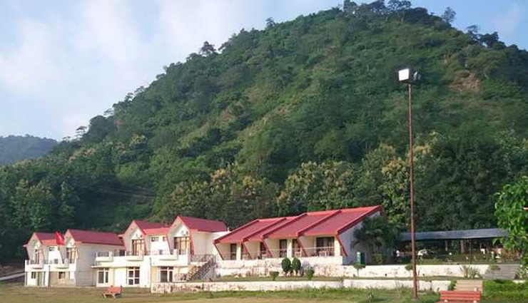 weekend getaways from chandigarh,best weekend destinations near chandigarh,short trips from chandigarh,weekend escapes near chandigarh,places to visit near chandigarh on weekends,quick weekend getaways from chandigarh,hill stations near chandigarh for weekend trip,weekend destinations for road trips from chandigarh,best places for weekend getaways from chandigarh,weekend adventure trips from chandigarh