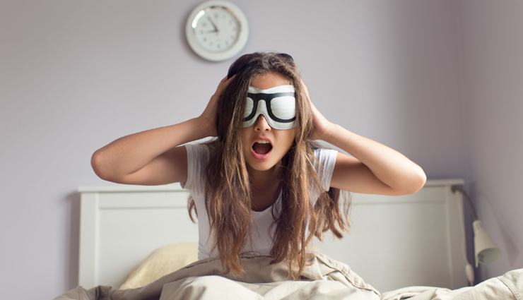 सुबह आंख खुलते ही कभी ना देंखे ये 4 चीज, पूरा दिन हो जाएगा बर्बाद