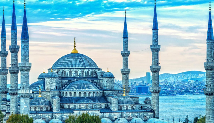 blue mosque,suleymaniye mosque,rustem pasha mosque,yeni camii,sancaklar mosque,istanbul,beautiful mosques in istanbul,mosques
