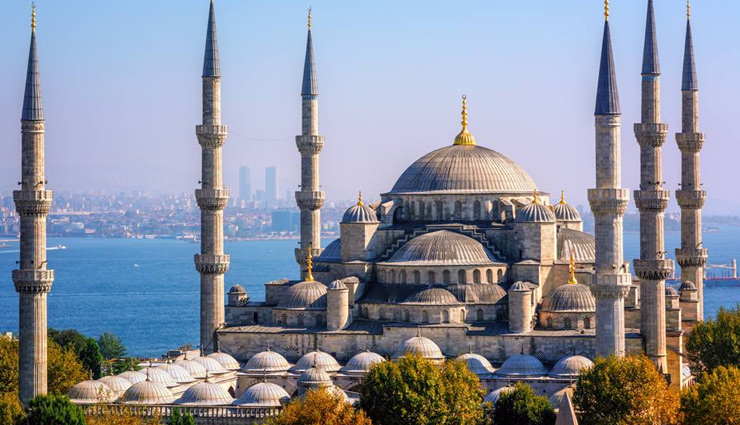 5 Beautiful Mosques To Visit in Istanbul
