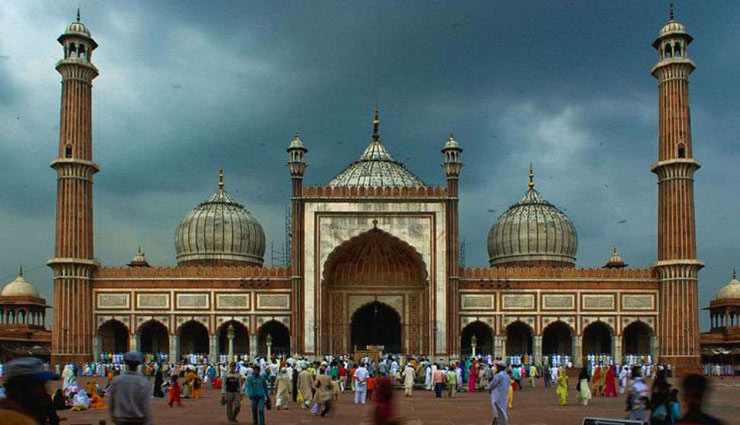 5 Largest Mosques To Visit in India