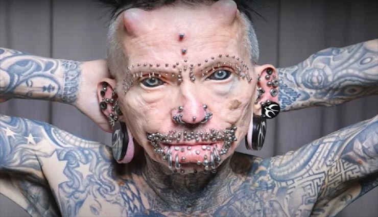 VIDEO : शख्स ने उगा डाले जानवर की तरह अपने ही सिर पर दो सींग