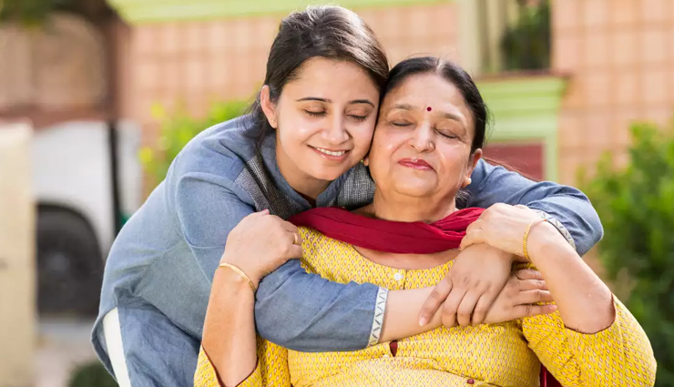 बनाना चाहते हैं सास के साथ रिश्तों को मधुर, रखें इन बातों का ध्यान
tips to build a good relation with mother in law,relationship tips,mates and me