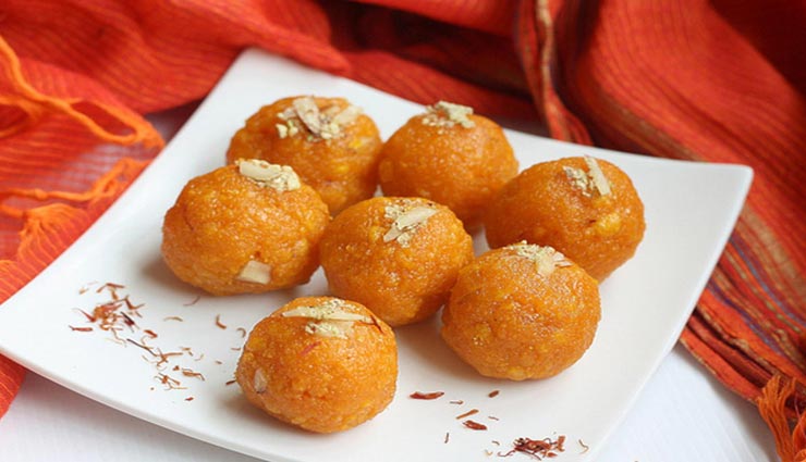 हनुमान जयंती पर बजरंगबली को लगाए स्वादिष्ट मोतीचूर के लड्डू का भोग #Recipe