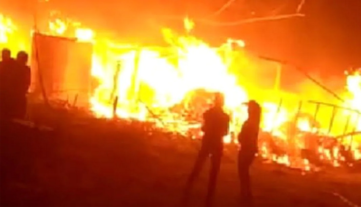 बिहार : आग ने मचाया तांडव, लाखों का हुआ नुकसान 