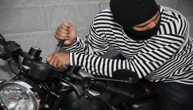 कोटा : बेखौफ चोर दे रहे वारदातों को अंजाम, चोरी की बाइक पर आया और दूसरी चमचमाती गाड़ी उठा ले गया 