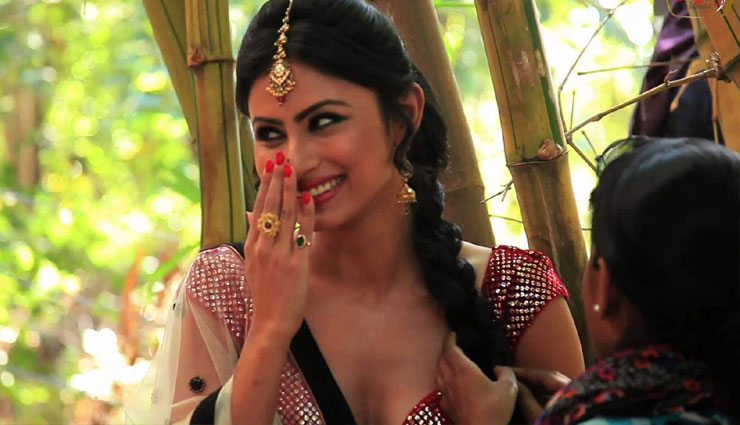 'गोल्ड' को मिली शानदार ओपनिंग से खुश हैं मौनी रॉय, कहा कुछ ऐसा...