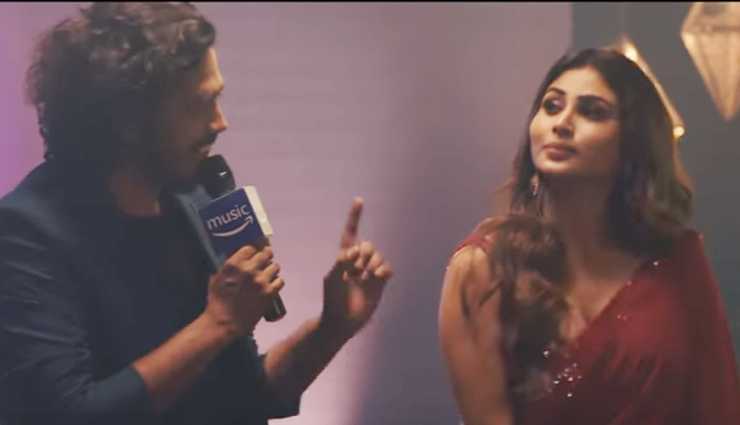 एक्टिंग के बाद अब मौनी रॉय ने इसमें  किया डेब्यू, जबरदस्त अंदाज में दिखीं एक्ट्रेस, देखे वीडियो