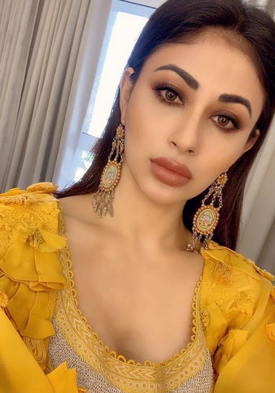 bollywood,mouni roy,mouni roy hot photos,mouni roy photos,mouni roy viral photos,mouni roy pics,mouni roy viral pics