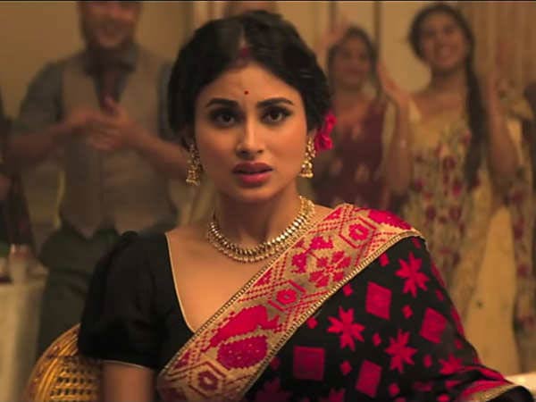 ‘गोल्ड’ के सुपरहिट होते ही मौनी रॉय ने उठाया ये बड़ा कदम..., जानकर लग सकता है झटका bollywood,mouni roy,Akshay Kumar,gold