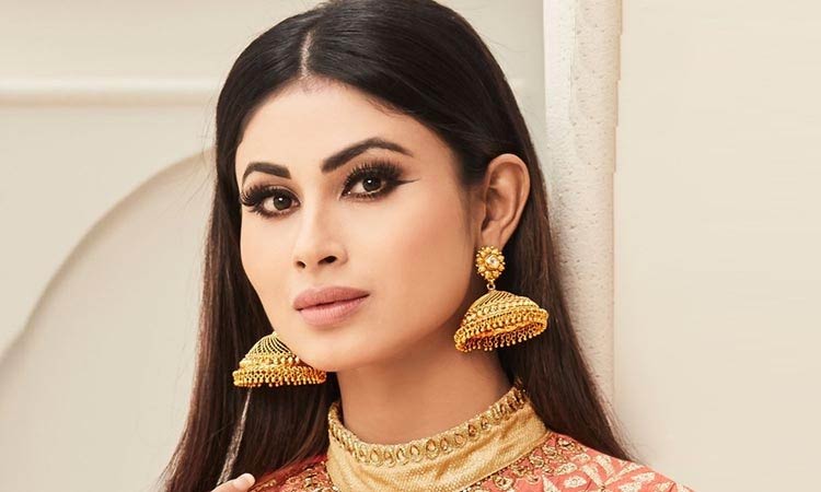 ‘गोल्ड’ के सुपरहिट होते ही मौनी रॉय ने उठाया ये बड़ा कदम..., जानकर लग सकता है झटका bollywood,mouni roy,Akshay Kumar,gold