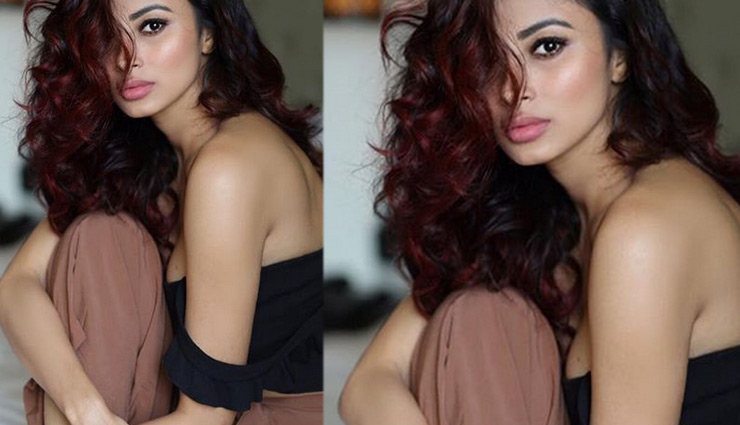 mouni roy,tv actress mouni roy,mouni roy instagram photos,mouni roy pics