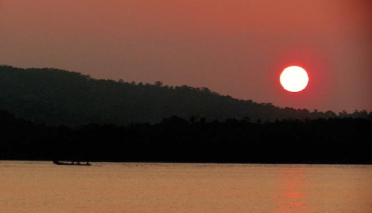 sunrise and sunset spots andaman,best places for sunrise andaman,best places for sunset andaman,radhanagar beach sunrise,ross island sunset,mount harriet sunrise,cellular jail sunrise,chidiya tapu sunset,vijaynagar beach sunrise,neil island sunrise and sunset,andaman sunrise and sunset views