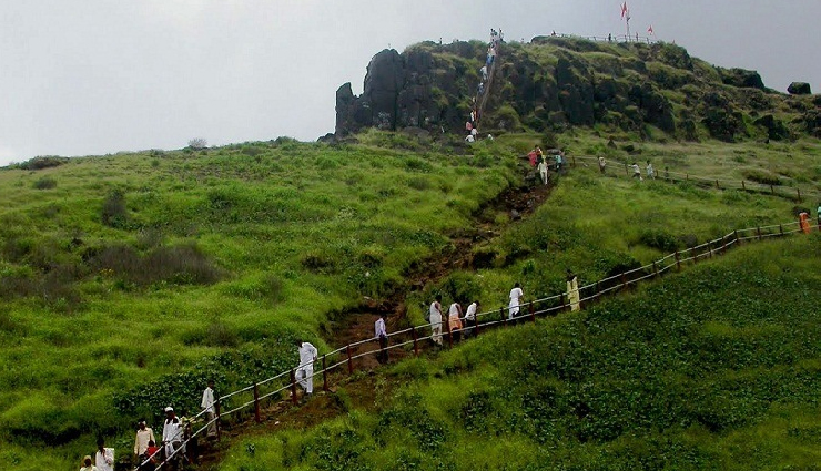 trekking places in maharashtra,best trekking spots in maharashtra,top trekking destinations maharashtra,maharashtra trekking trails,famous trekking forts in maharashtra,trekking in sahyadri mountains,adventure treks in maharashtra,hiking places in maharashtra,scenic treks in maharashtra,maharashtra trekking routes
