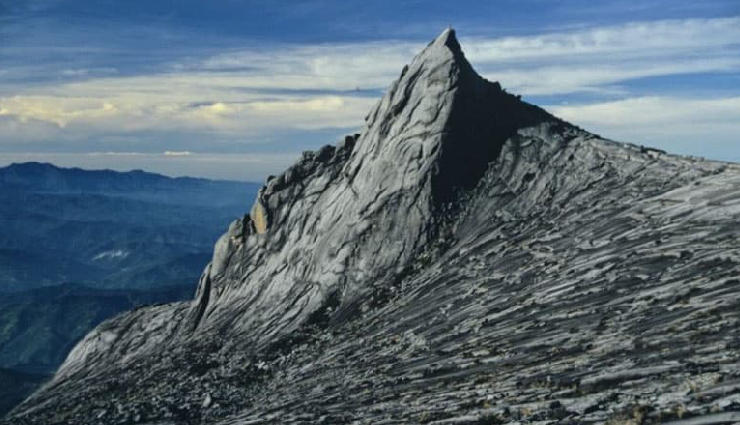 malaysia tourist attractions,top places to visit in malaysia,best destinations in malaysia,malaysia travel guide,malaysia sightseeing spots,malaysia landmarks,petronas twin towers,penang hill,langkawi sky bridge,cameron highlands,mount kinabalu,redang island,langkawi cable cars,taman negara national park,batu caves,gunung mulu national park,malaysia adventure tourism,malaysia cultural sites,malaysia natural wonders,malaysia cave exploration