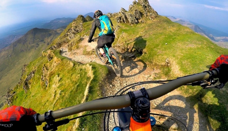 adventure activities in vietnam,vietnam adventure experiences,must-try adventures in vietnam,vietnam outdoor activities,extreme sports in vietnam,vietnam thrill-seeking adventures,vietnam water sports,jungle trekking in vietnam,vietnam cycling adventures,caving in vietnam