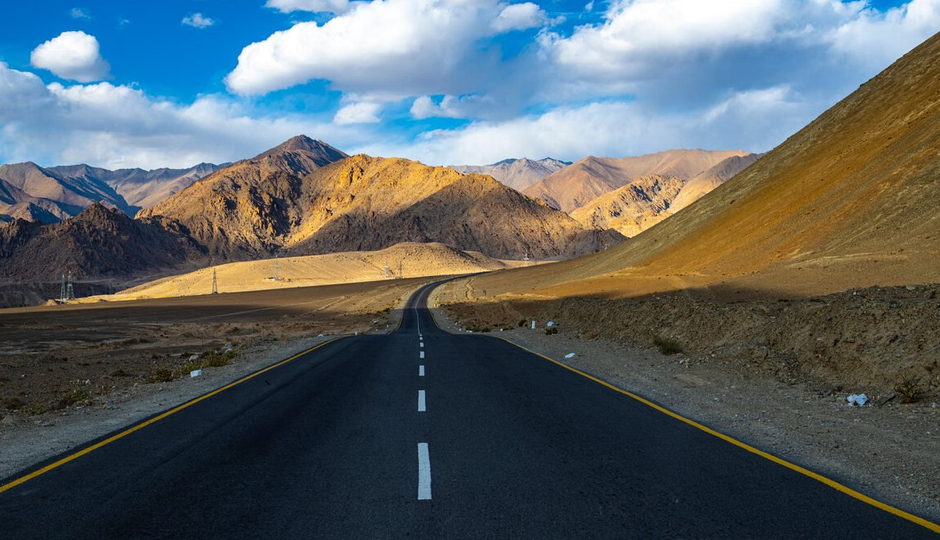 10 Most Popular Mountain Pass To Explore in India