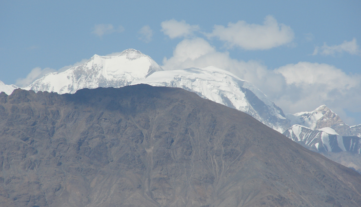 highest mountain peaks,highest mountain peaks in india,india,mountains in india,kanchenjunga,mt nanda devi,mt kamet,saltoro kangri i,saser kangri i