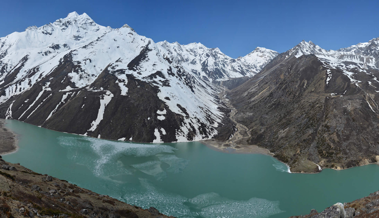 mountain ranges,must visit mountain ranges,mountain ranges around the world,rocky mountains,canada,the himalayas,india & nepal,swiss alps,switzerland,andes mountains,chile & argentina