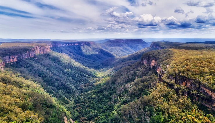 mountain ranges in the world,the alps,the rockies,the great dividing range,the himalayas,the andes